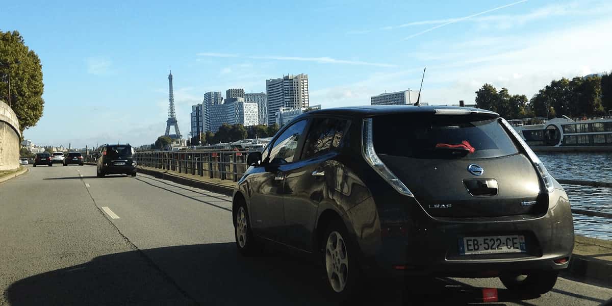 france-paris-electric-car-symbolic-picture-1527802977423.jpg