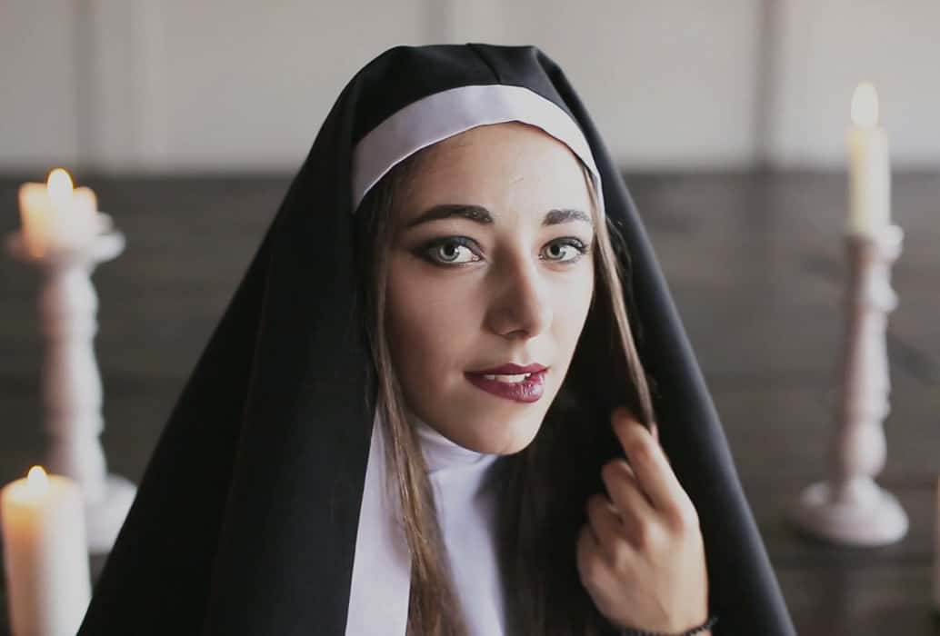 nun-1528691856248.jpg
