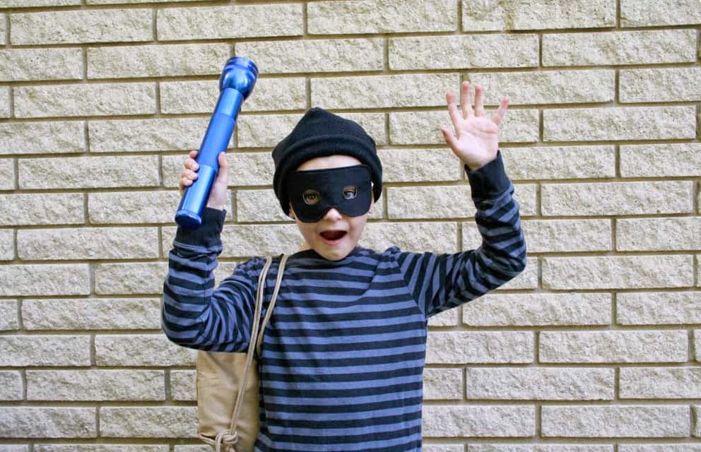 robber-1528759876226.jpg