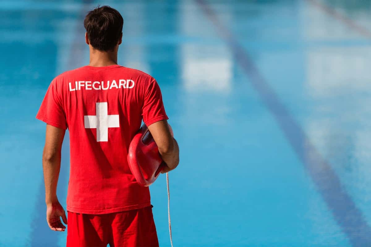 rookie-lifeguard-1527020786081.jpg