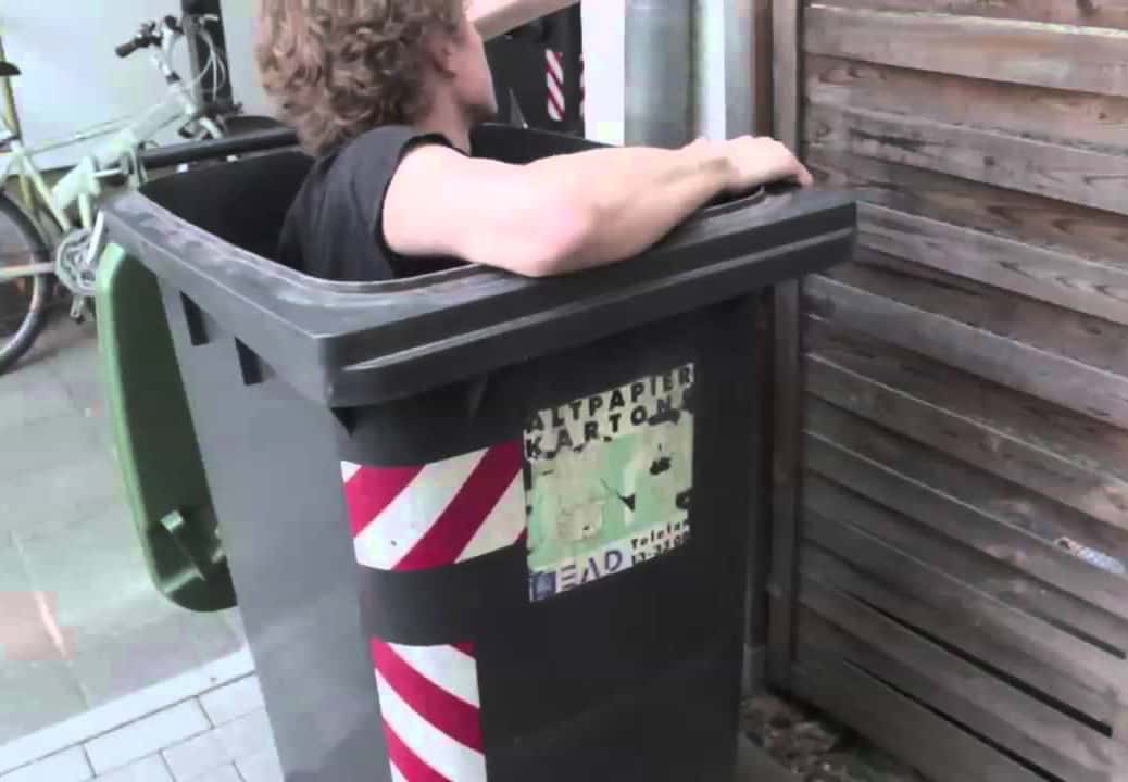 trash-can-1527630691651.jpg
