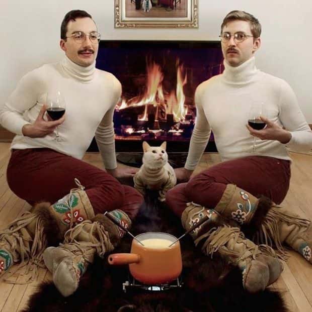5f9deb01e18d0de1c2cb5f8120da2edc-facebook-feed-holiday-cards-1530321483173.jpg