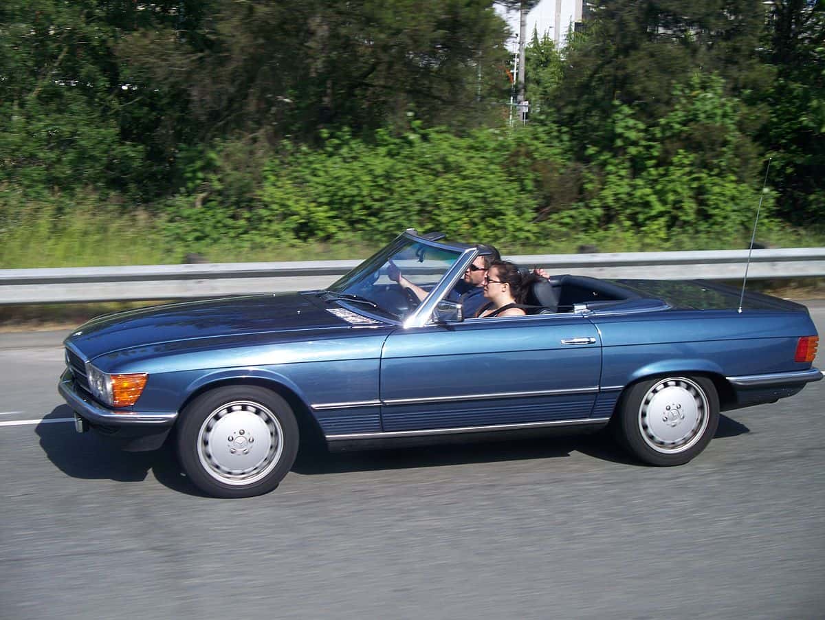 driving-car-1531026319020.jpg
