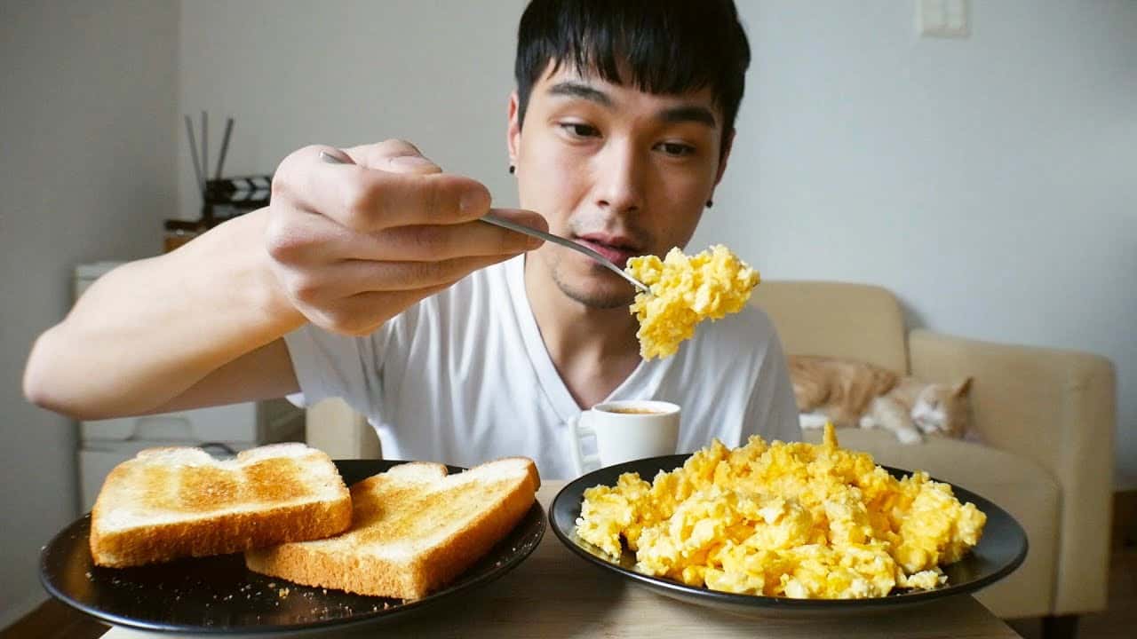 scrambled-eggs-1531028013773.jpg