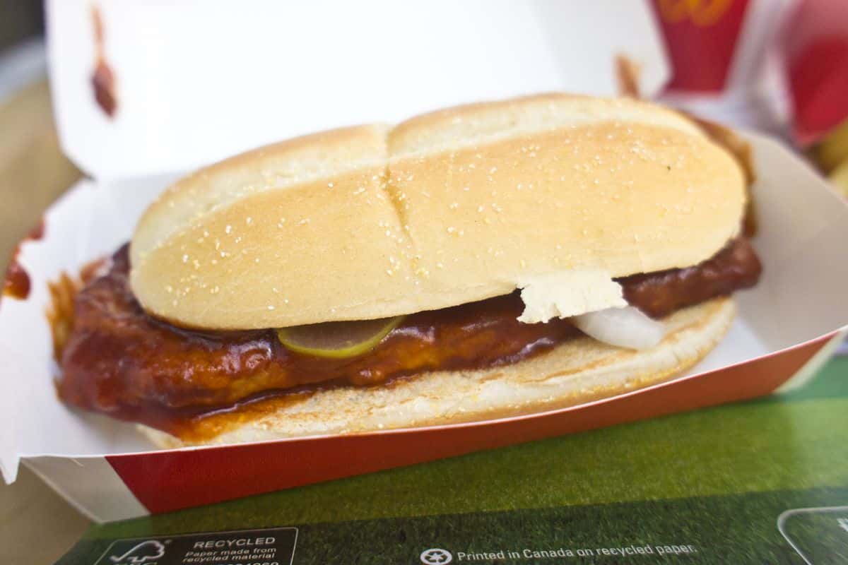 mcrib_mcdonalds-0-1538138988056.jpg
