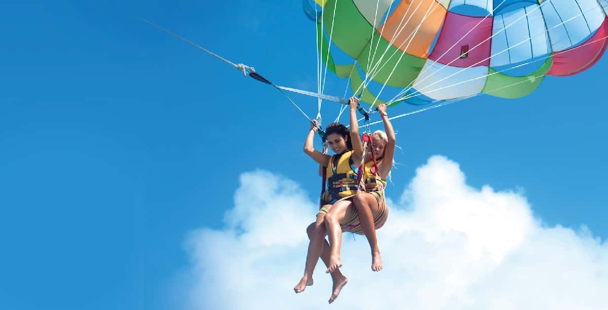parasailing-2-1539919317999.jpg