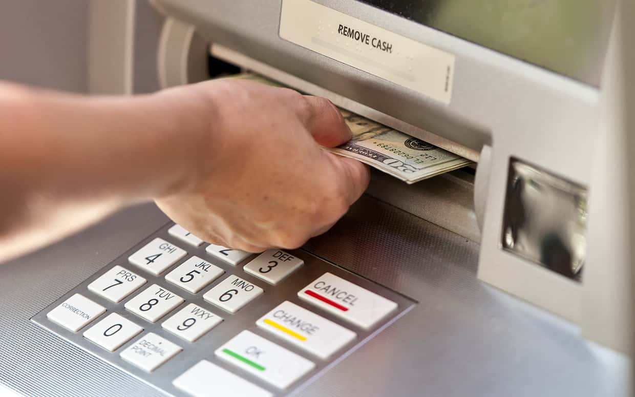 rising-atm-fees-ftr-1534311933212.jpg