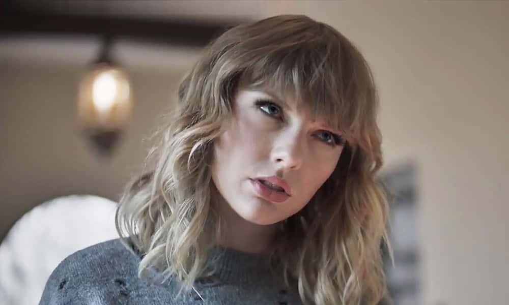 taylor-swift-1541450744352.jpg