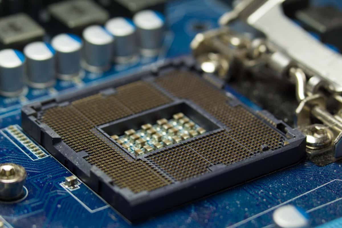 cpu_soket_intel_technology_circuit_processor_board_chip_component-1053372-1552412642587.jpg