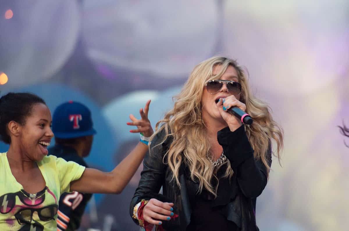 kesha_-_mmva_soundcheck_01-1553074816978.jpg