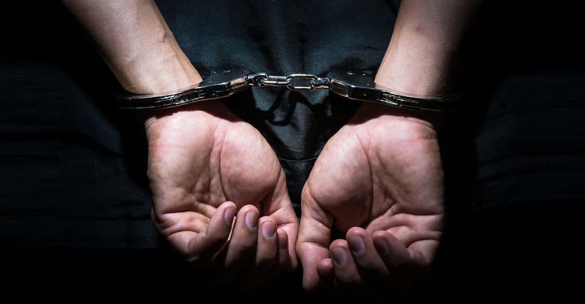 People Who Personally Knew A Murderer Share Their Bizarre Story