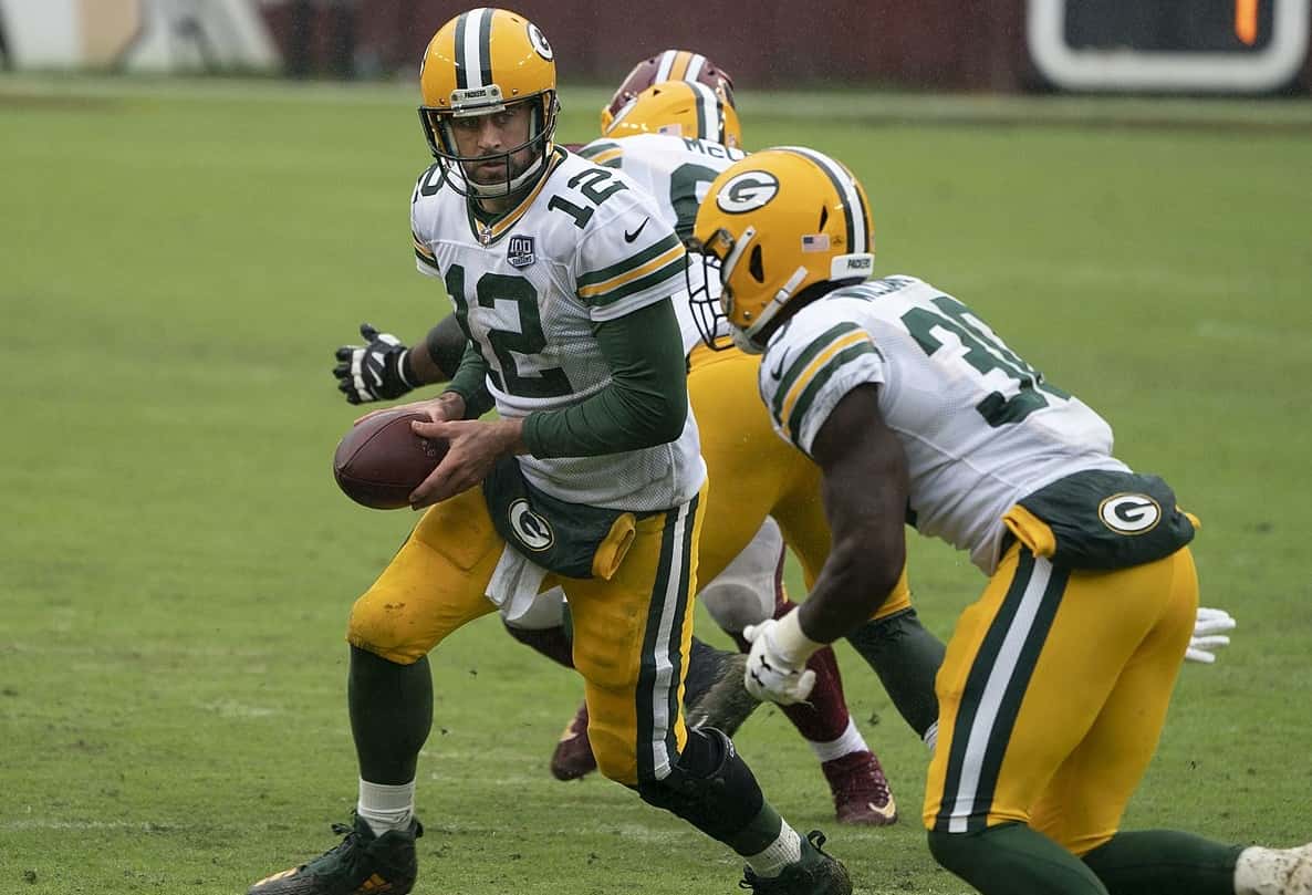 1191px-aaron_rodgers_-43965183905--1555536356537.jpg