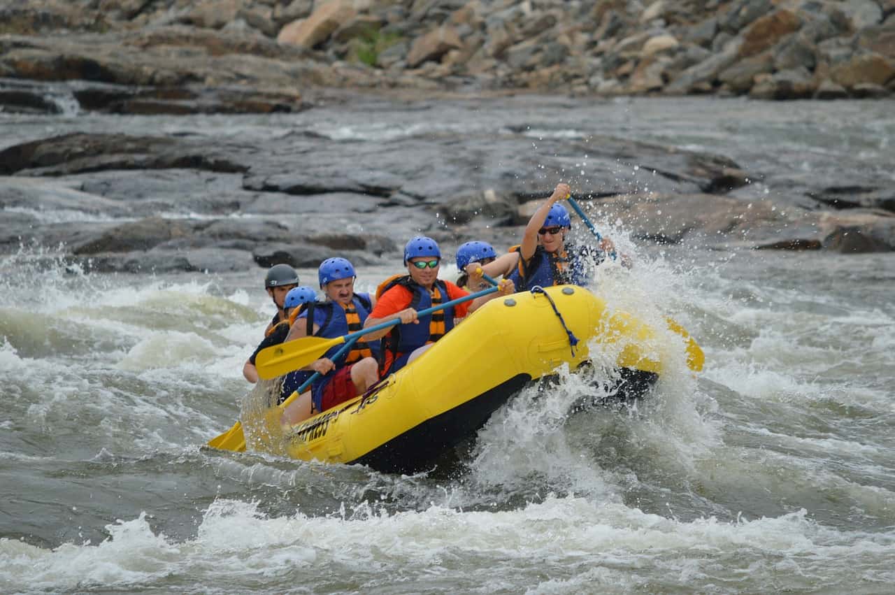 rafting-444743_1280-1559756972480.jpg