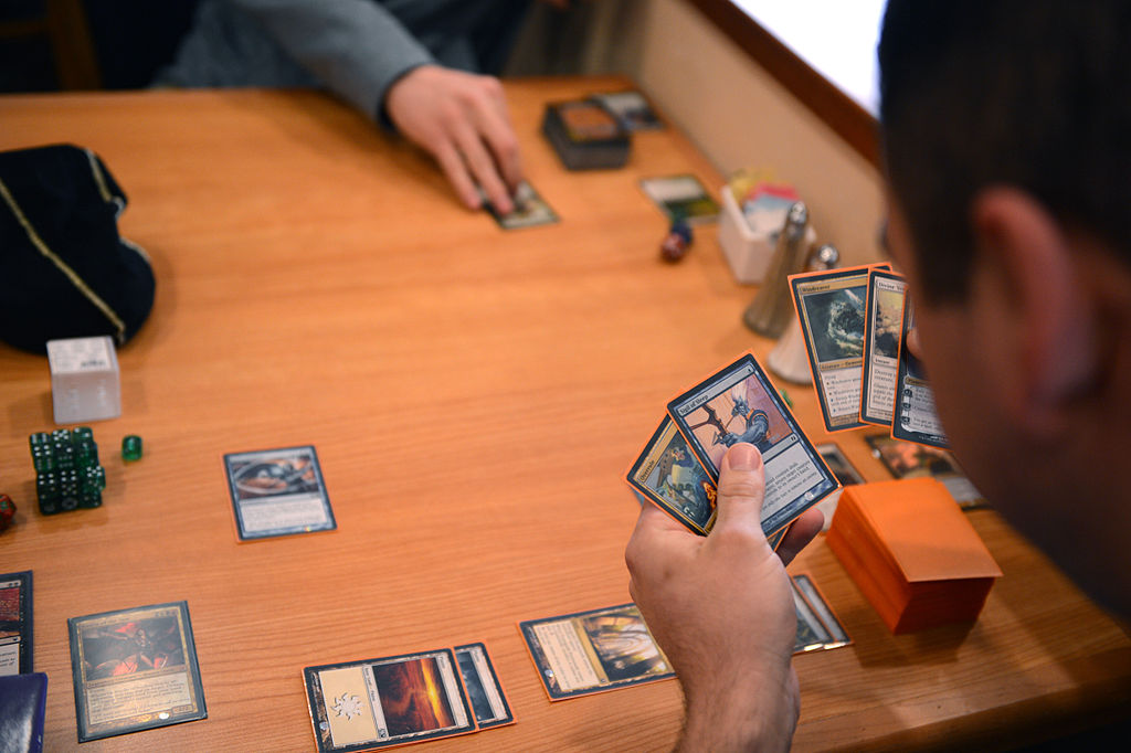 1024px-magic_the_gathering_players-1558607455551.JPG