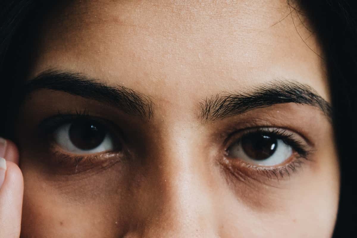 big-eyes-brown-eyes-eyebrow-1070164-1561465742178.jpg