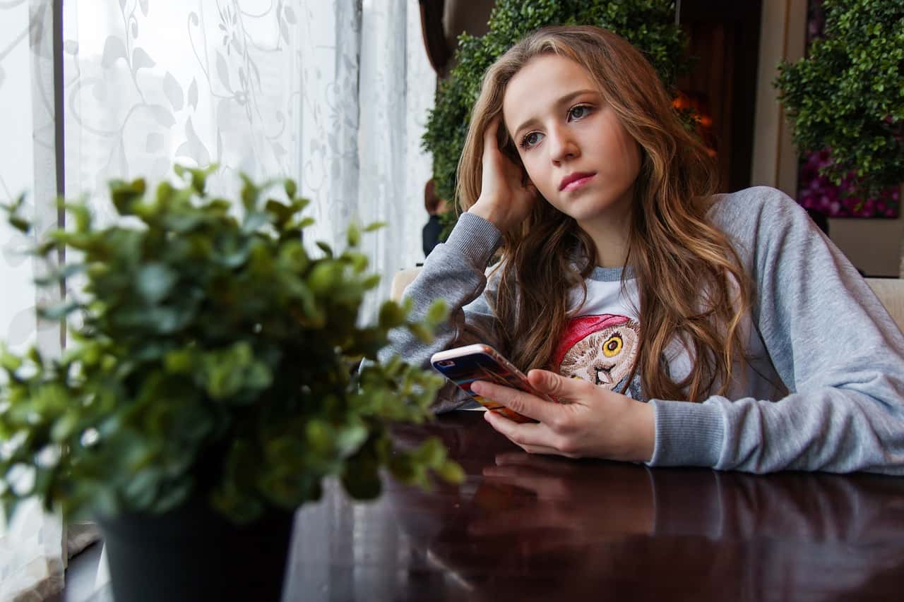 girl-1848477_1280-1561138033764.jpg