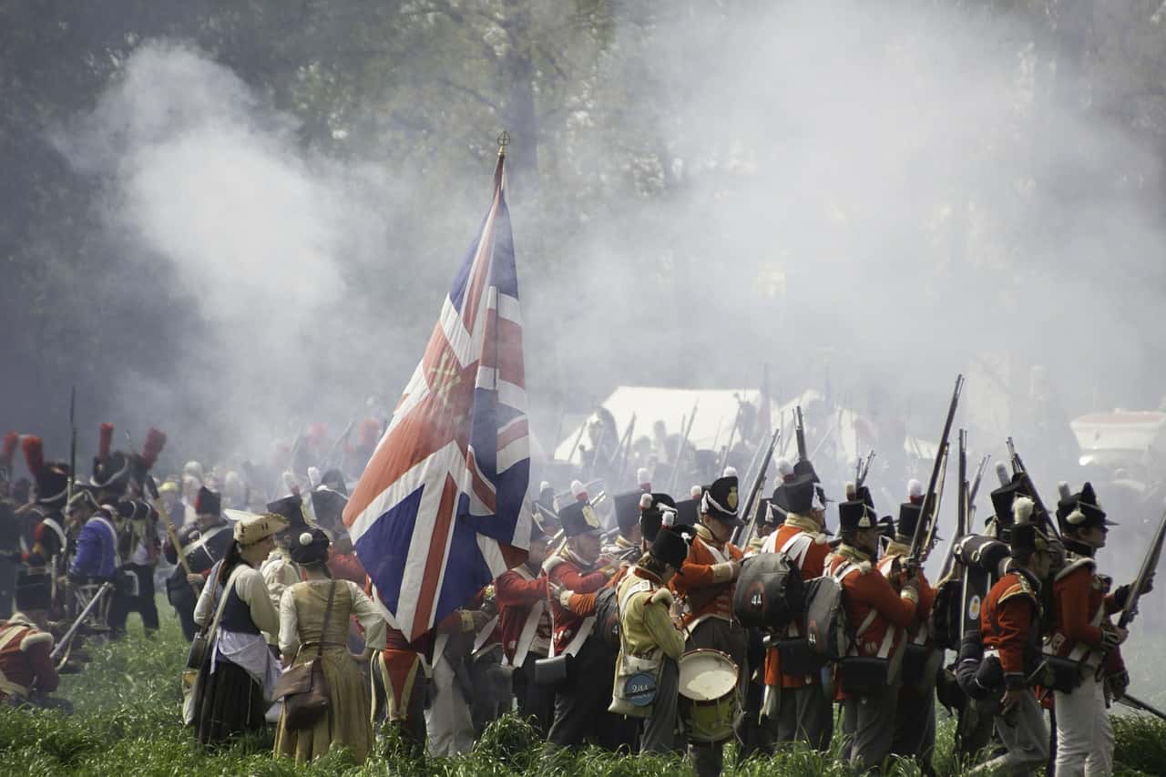 war-618899_1280-1561136502731.jpg