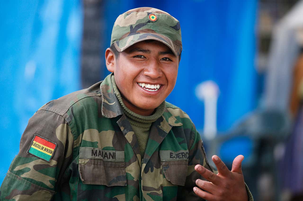 1280px-bolivian_military_man_-8289670554--1564702847692.jpg