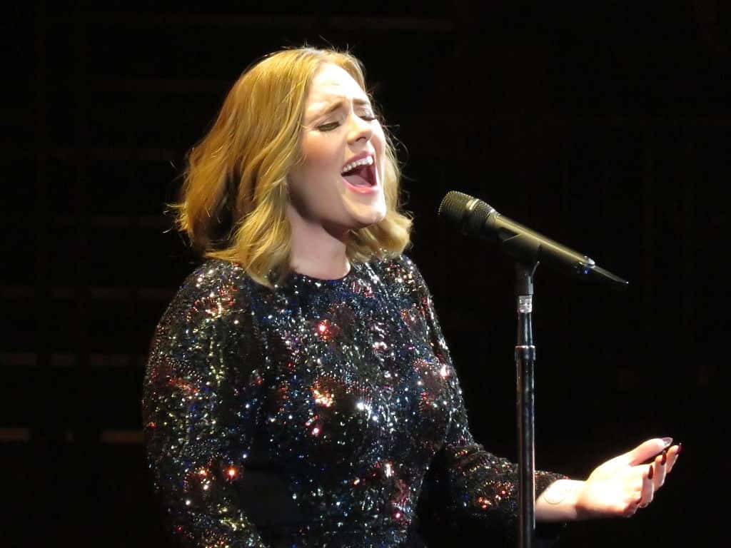 adele_live_2016_tour-1563551344333.jpg
