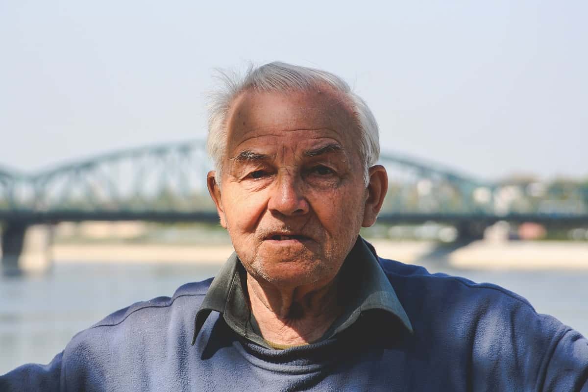 age-angry-elderly-6110-1563882889301.jpg