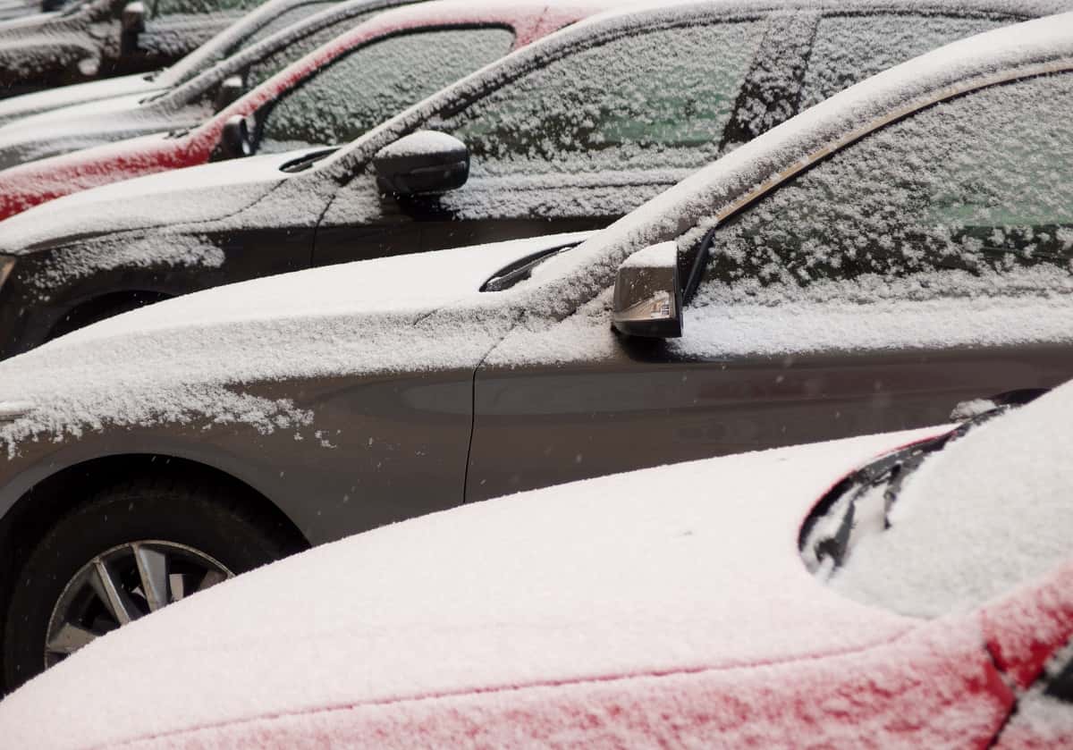 cars-covered-in-snow-1563550126230.jpg