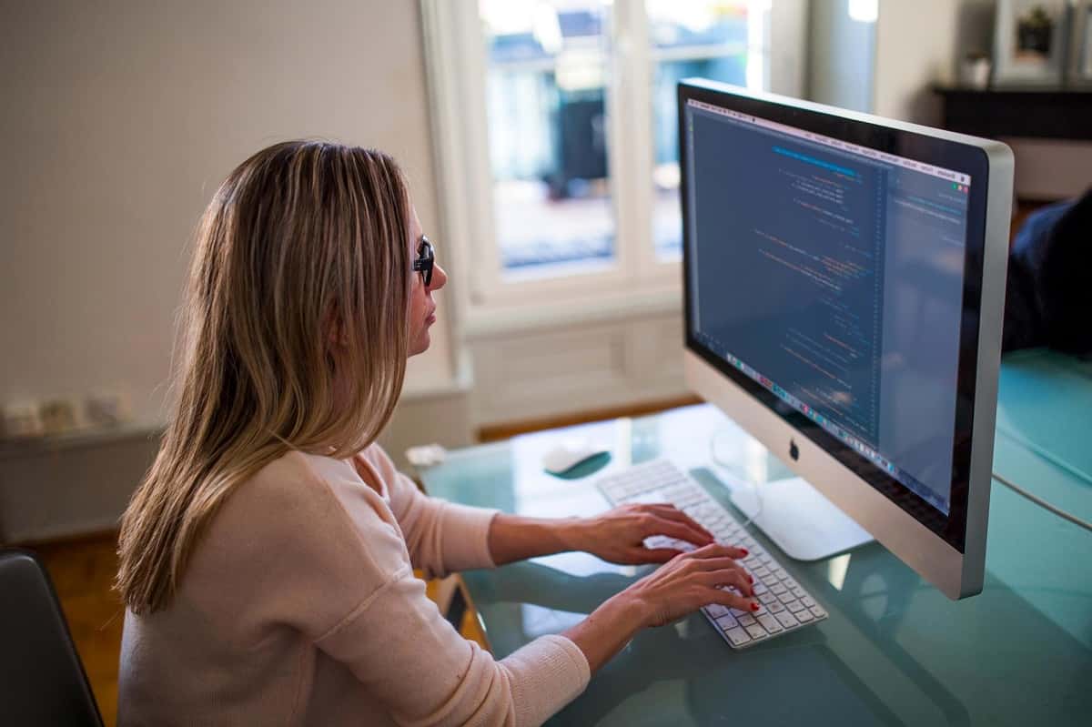 computer-user-1563882300406.jpg