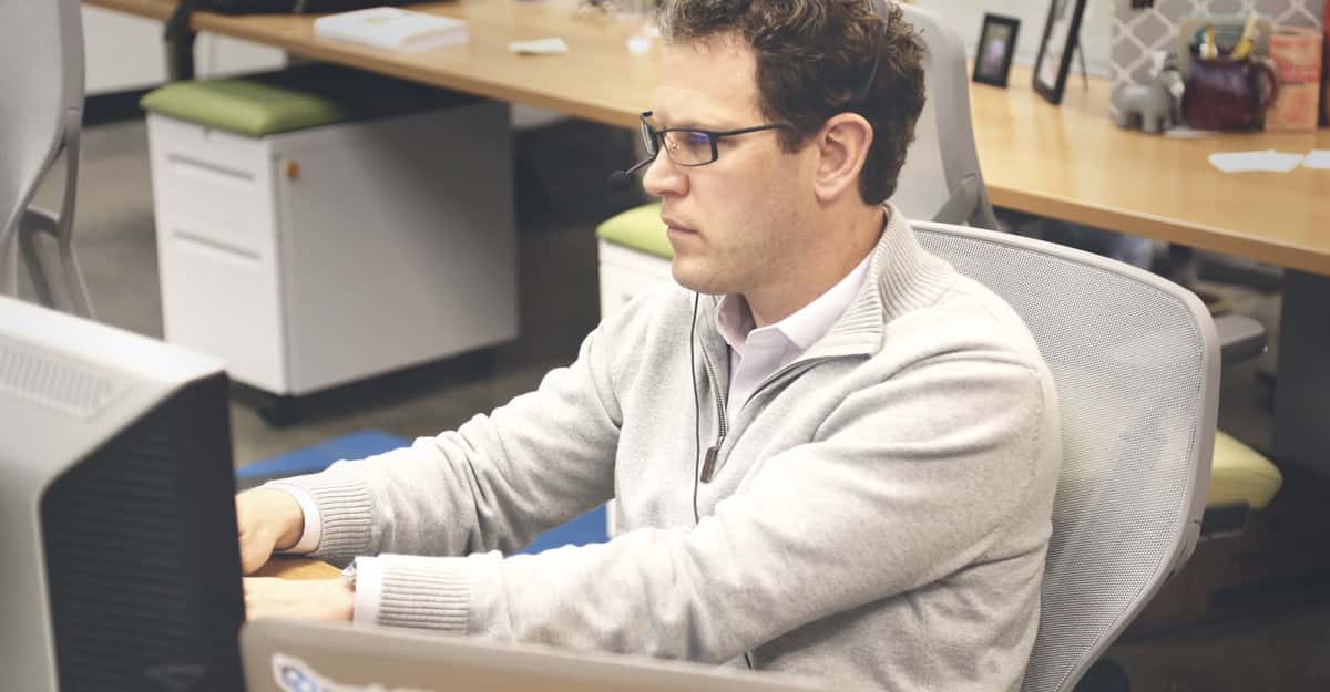 People Share 'The Incident' That Happened At Work That Caused Everyone Else To Quit