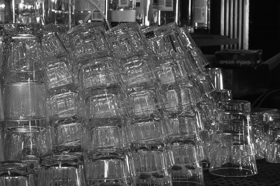 glass-3964025_960_720-1563867058644.jpg