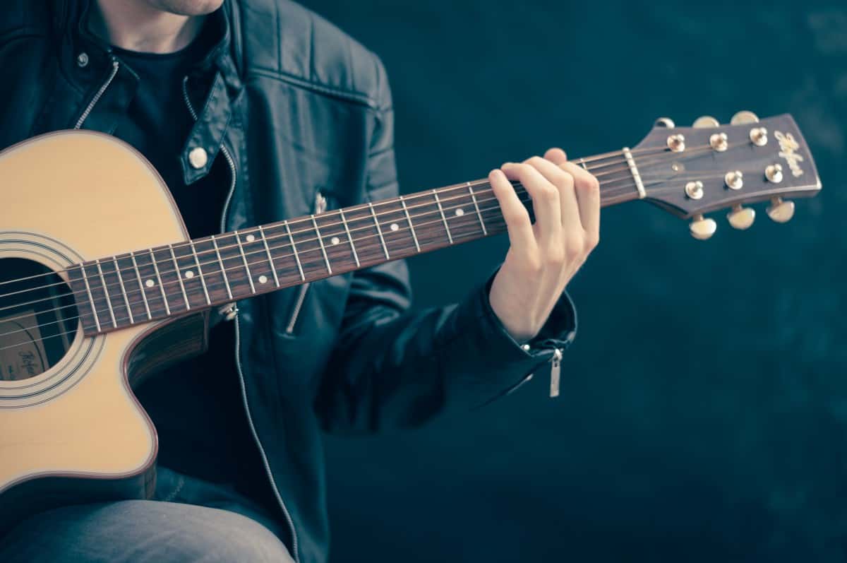 guitar_classical_guitar_acoustic_guitar_electric_guitar_musician_band_recor-1556769464636.jpg