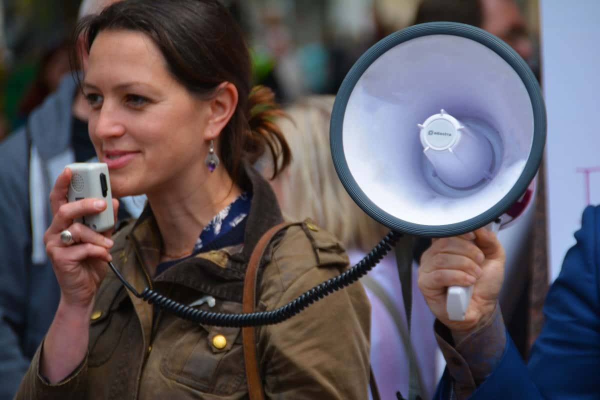 megaphone_loud_speaker_speaker_voice_announcement_communication_public_spee-1556772779198.jpg
