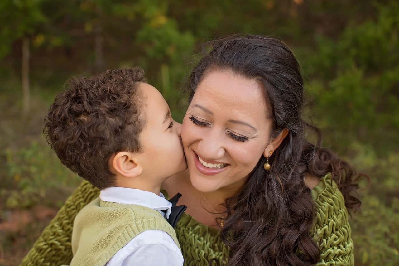 mother-and-son-2197190_1280-1564708966208.jpg