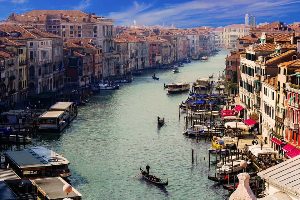 venice-3183168_960_720-1542116967451.jpg