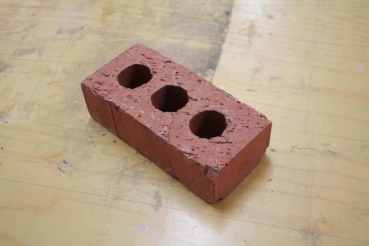 1280px-brick-1557988776070.jpg