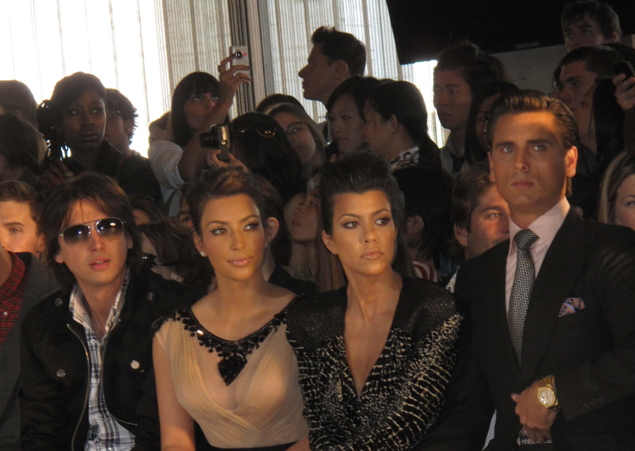 KardashianSisters@JillStuartShow_9_1110_by_BettinaCirone42_(10)(1)