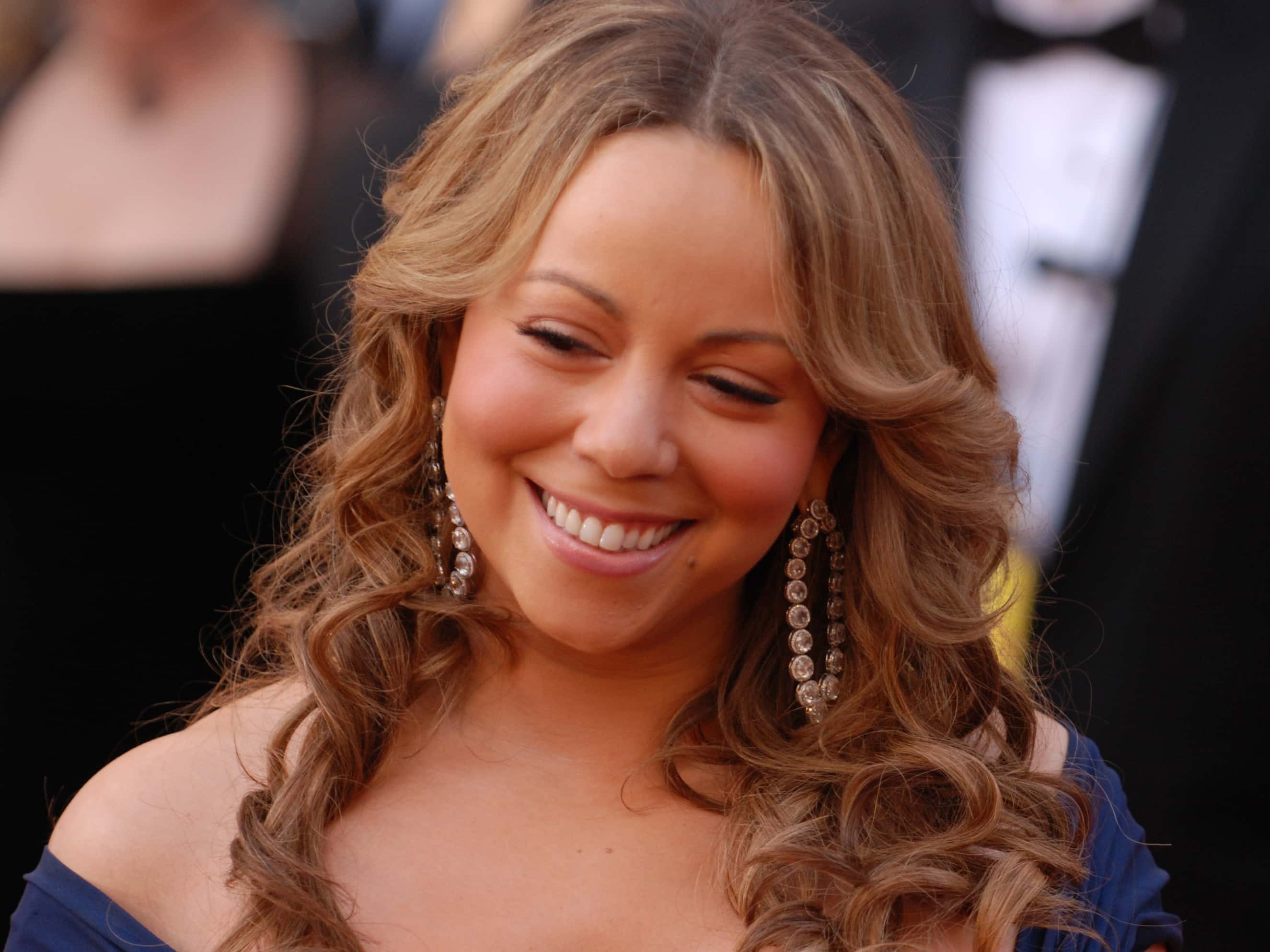 Mariah_Carey_@_2010_Academy_Awards(1)