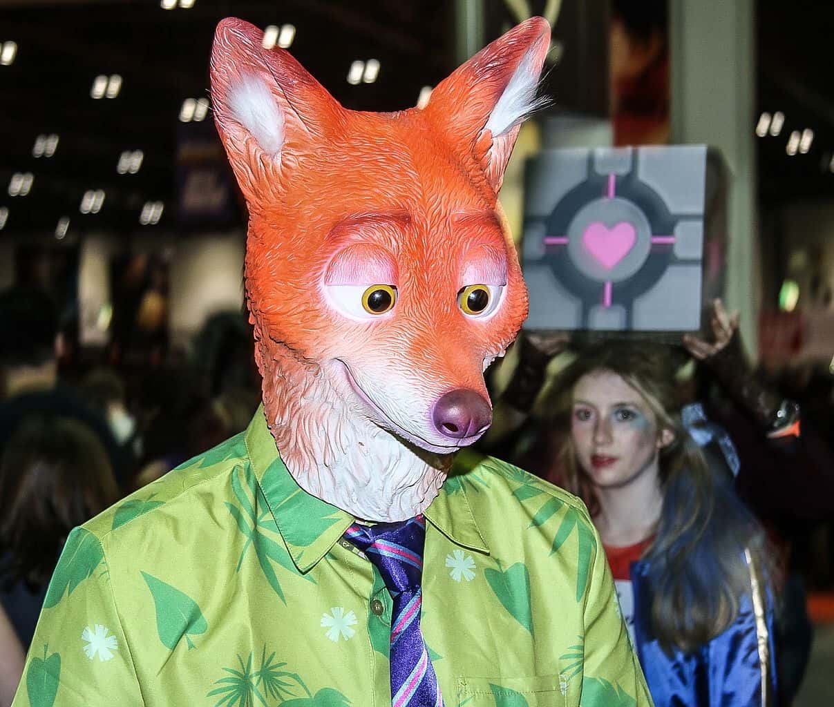Nick_Wilde_Cosplay_-_MCM_Comic_Con_2016_(27365001486)