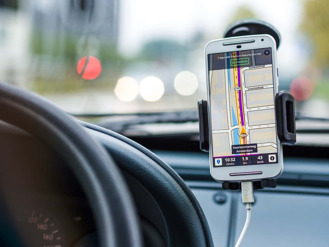 car-charging-communication-33488