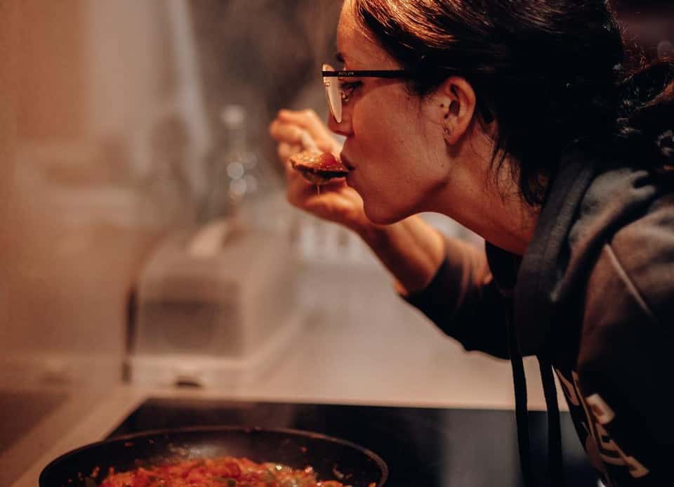 chef-cooker-cooking-cookware-cuisine-delicious-1551395-pxhere.com(1)(1)