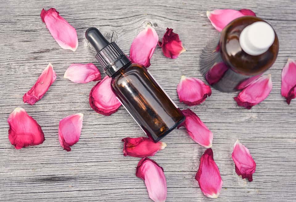 essential-oils-2535611_960_720