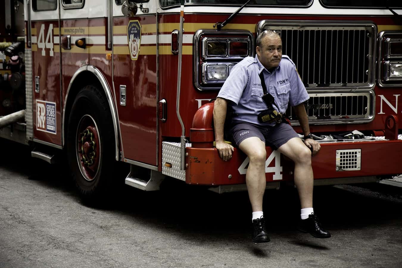 photo-1527235678630-76308ca374dd