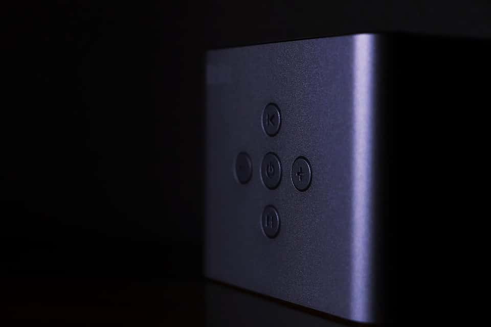 speaker-4025870_960_720