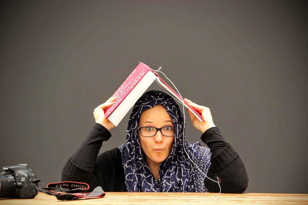 surprise-1659494_1280