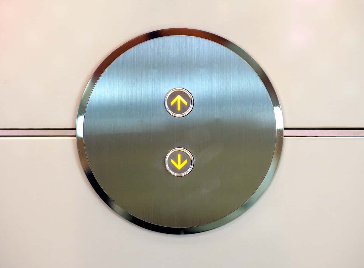 travel-lighting-circle-button-control-elevator-827638-pxhere.com