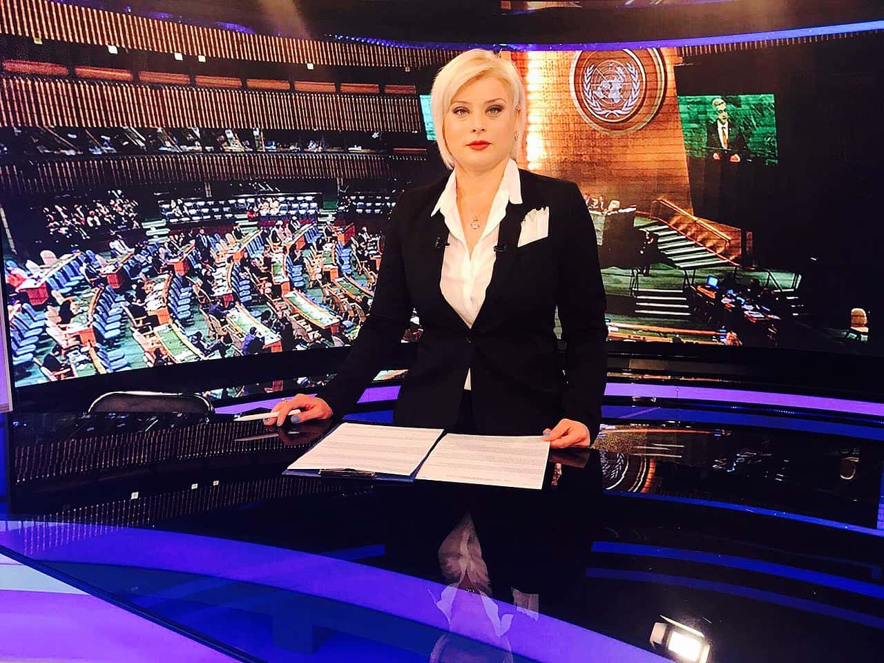 1280px-Erna_Elizbaryan