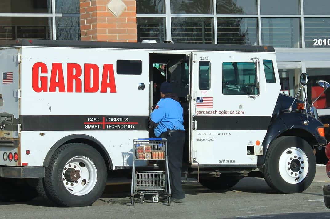 1280px-Garda_armored_car_Ypsilanti_Township_Michigan