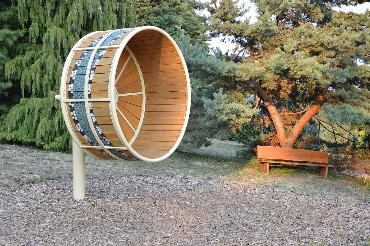1280px-Human_hamster_wheel_-_Folly_Arboretum