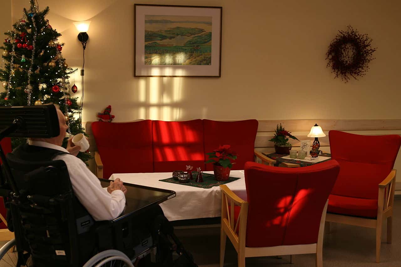 1280px-Nursing_home