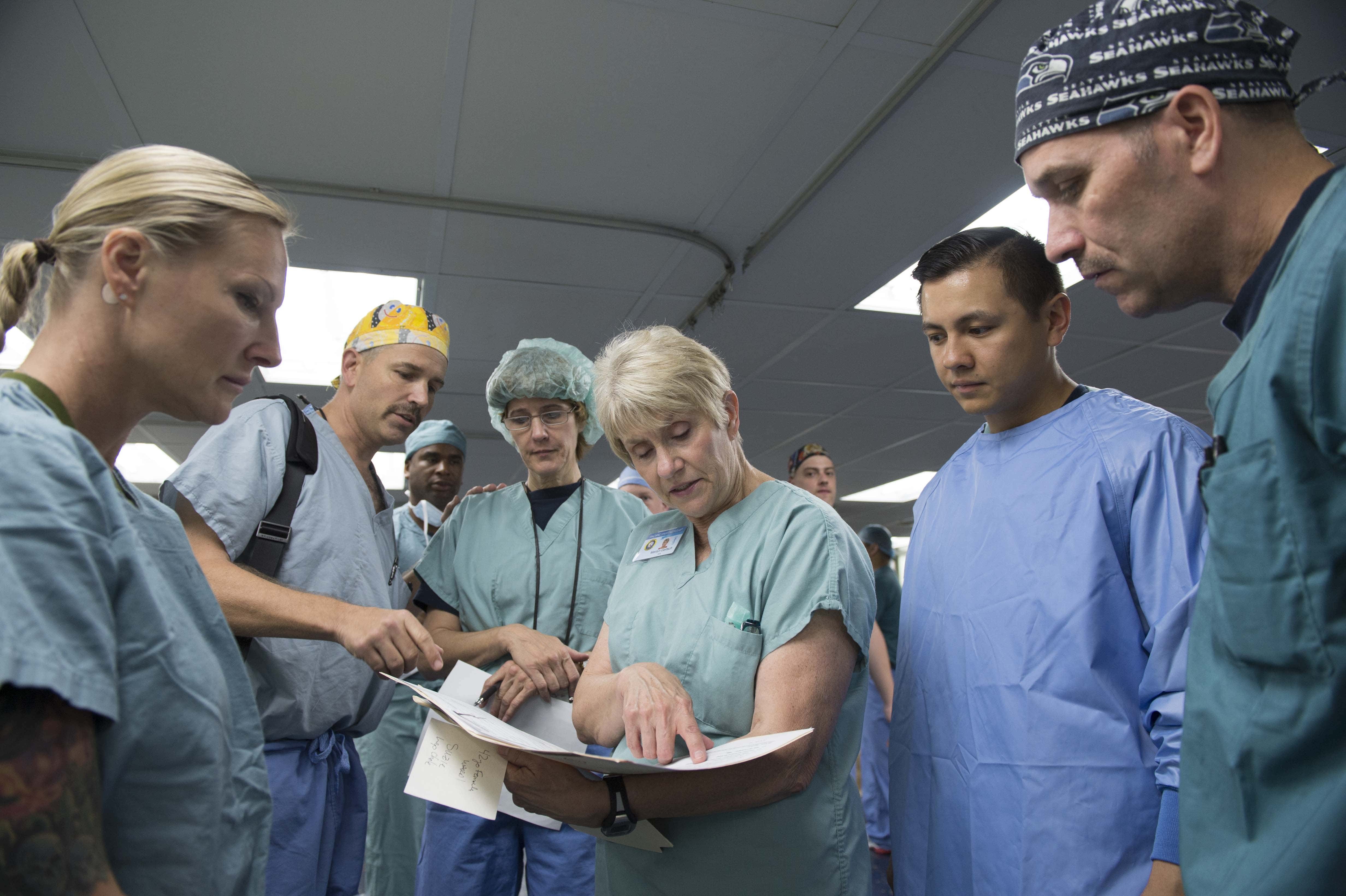 Multi-national military medical personnel hold training aboard USNS Mercy