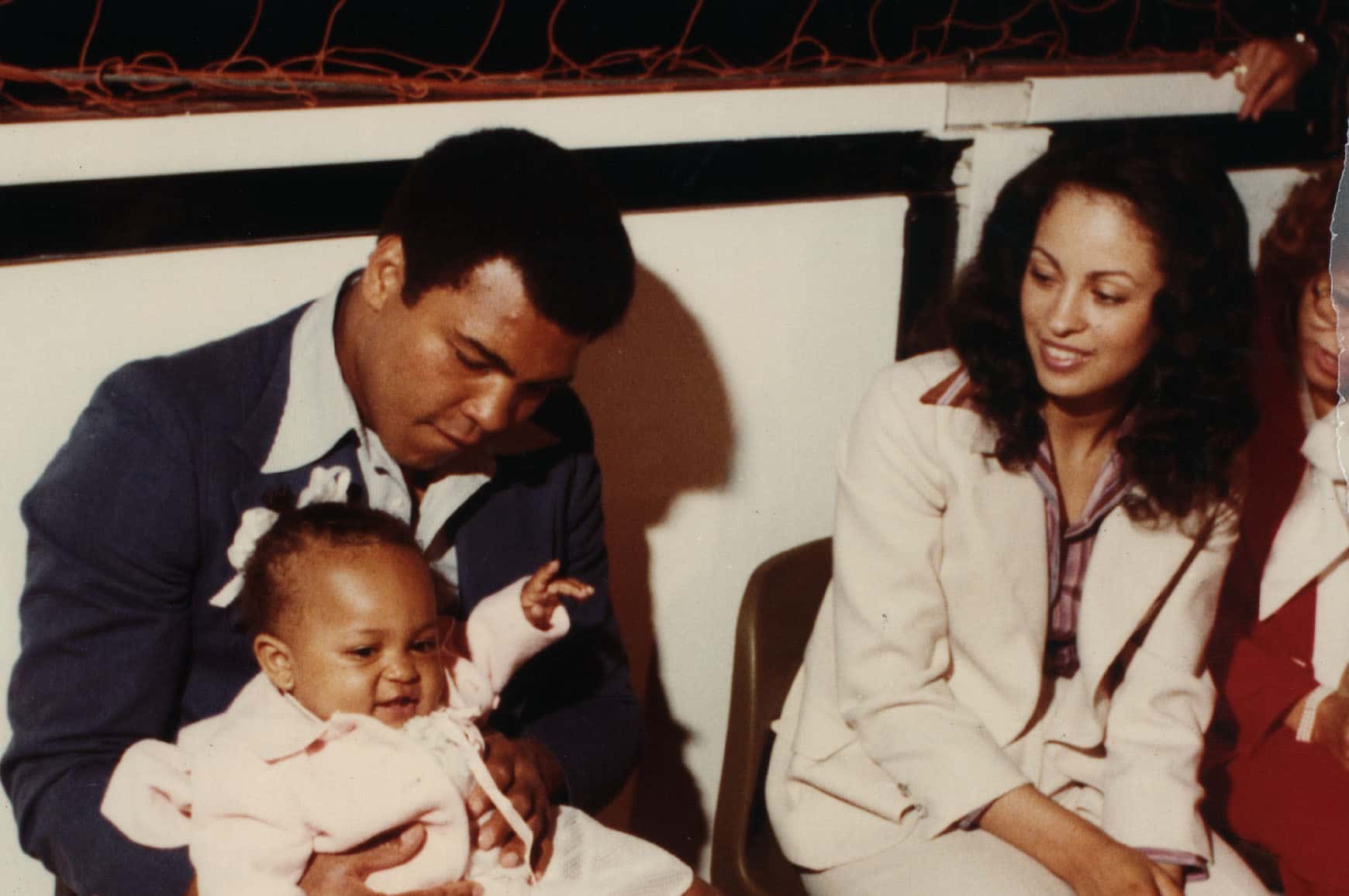Muhammad_Ali_visits_Washington_with_his_Family(1)