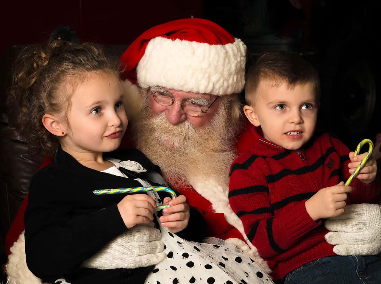 SantaWithKids2014
